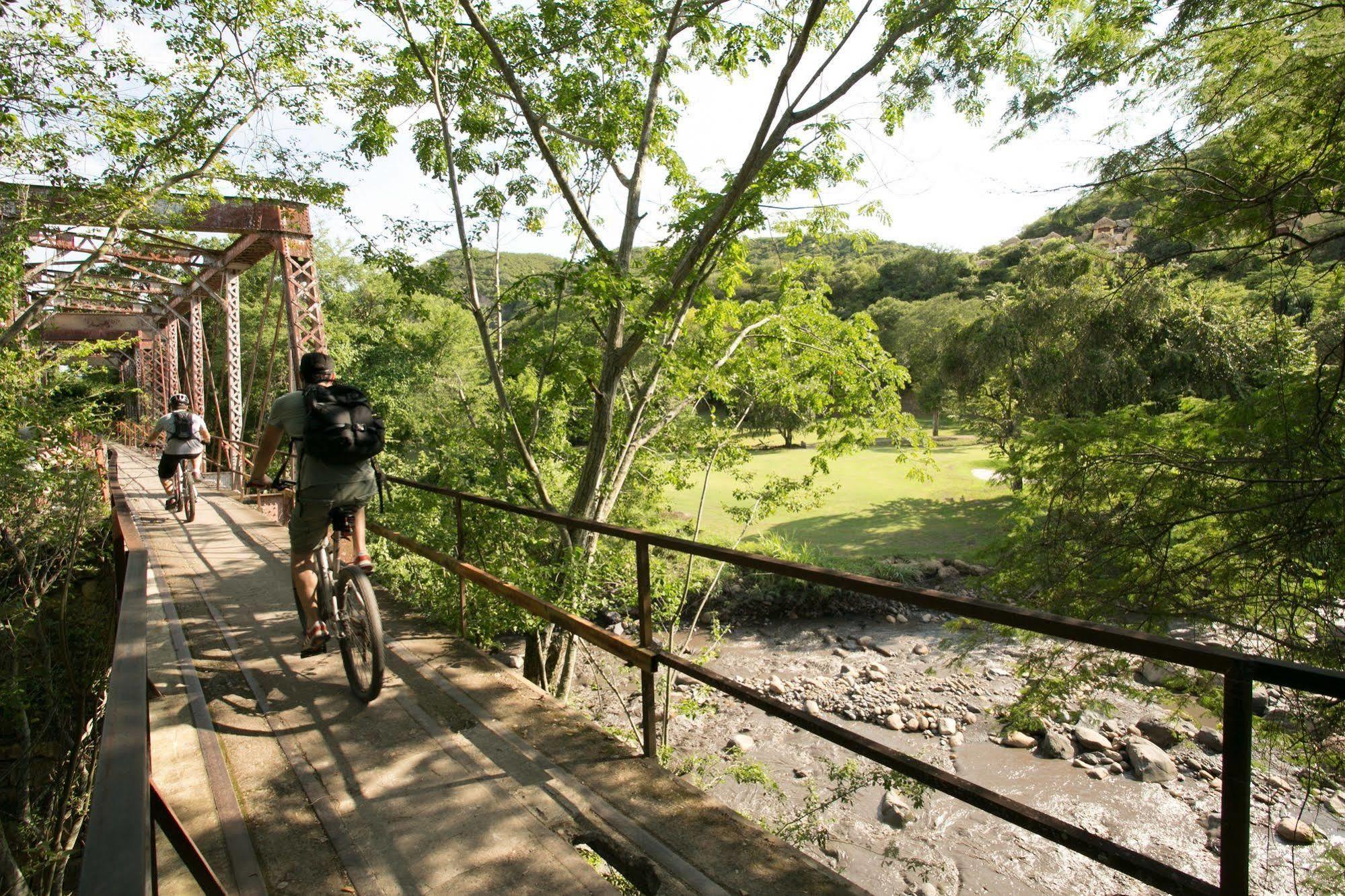 Entremonte Wellness Hotel & Spa Apulo Exteriör bild